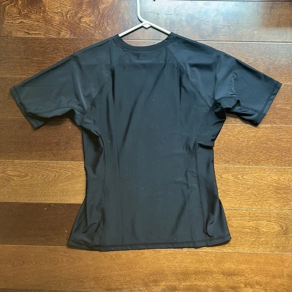 Black Hurley Swim Shirt Size XL Fits Like Medium - Picture 2 of 8